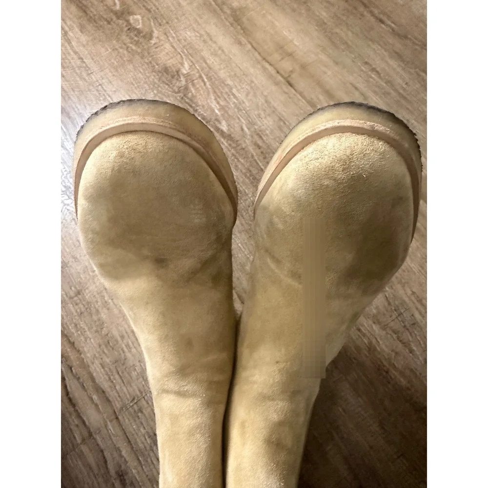 New Republic Chuck Suede Chelsea Boots Sand Tan Men's Size 9 Crepe Sole Ankle